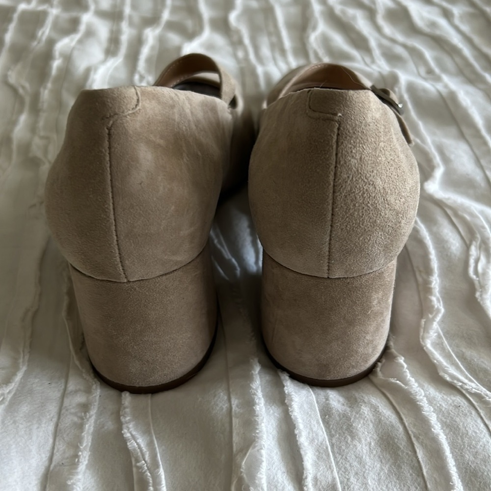 Rockport Suede Block Heel Shoes - Picture 4 of 11